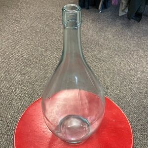 Antique Glass bottle 200cl ve 3 80mm A 7 clear with green tint